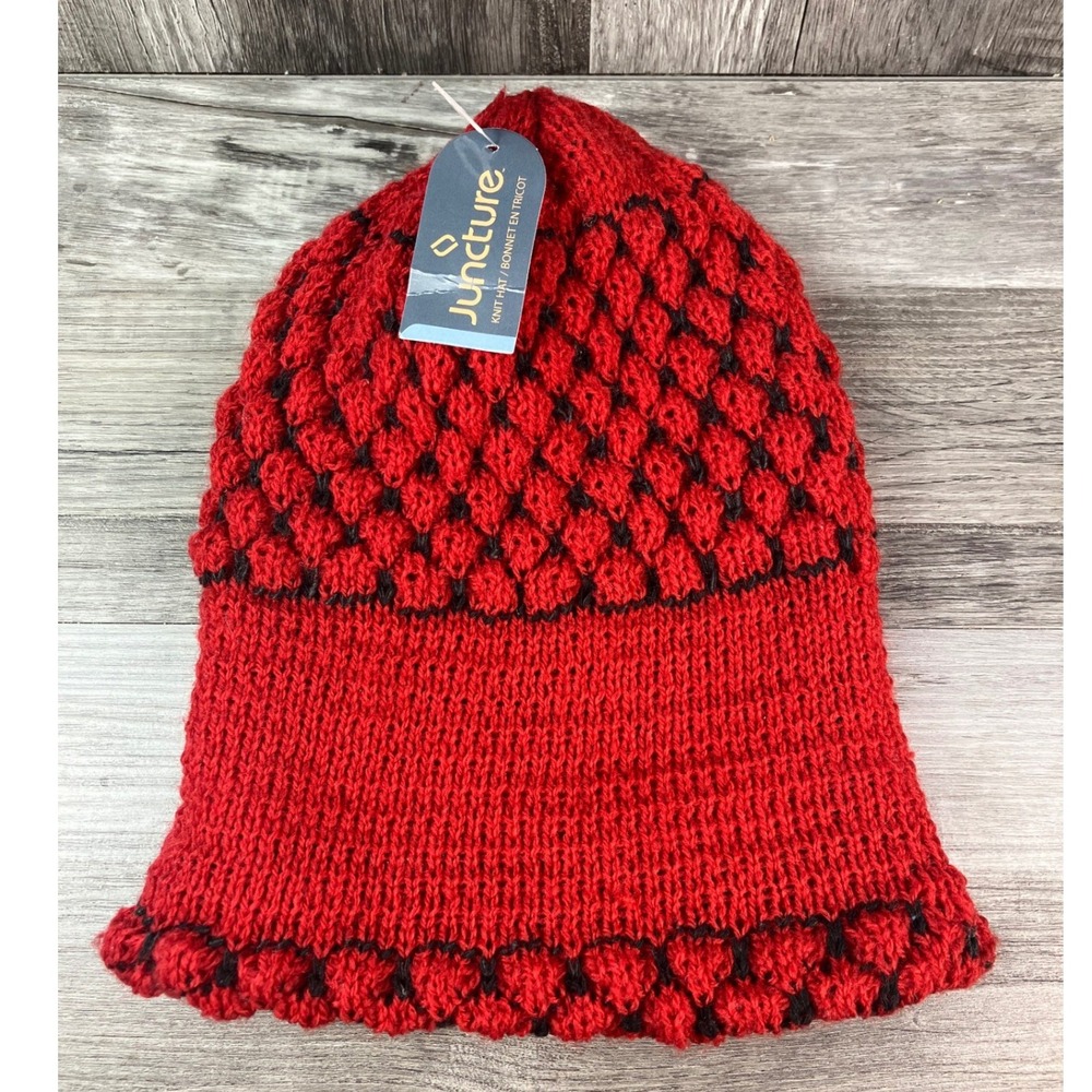 Juncture Red Black Textured Knit Beanie Hat Popcorn Stitch Winter Cap New